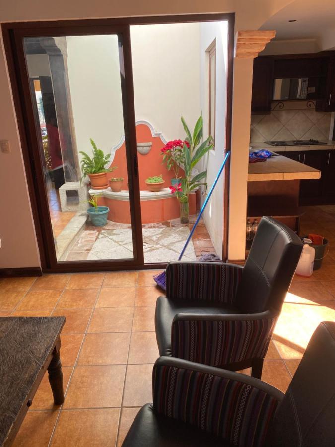 Suite Don Pedro: Hermoso Loft Con Parqueo Gratis! Антигуа-Гватемала Экстерьер фото